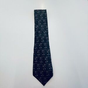 Men's Green Patterned Silk Tie - Classic Professional Style